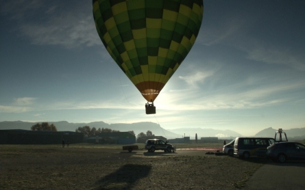 Hot air balloons go green